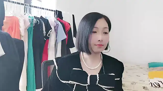 Rachel-6600 online show from November 6, 2025, 2:45 am