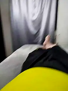 Snapshot of Andy-rtg chatting on March 19, 2025, 12:59 am Andy-rtg online show from March 19, 2025, 12:59 am