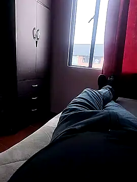 Snapshot of Andy-rtg chatting on September 27, 2025, 10:15 pm Andy-rtg online show from September 27, 2025, 10:15 pm