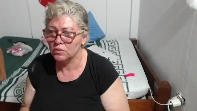 Olgahunder online show from February 23, 2026, 9:34 pm