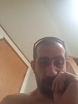 Snapshot of mayg chatting on June 1, 2026, 9:49 pm mayg online show from June 1, 2026, 9:49 pm