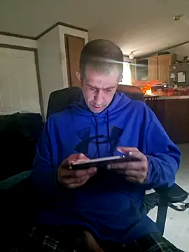 Snapshot of mayg chatting on June 16, 2026, 5:04 pm mayg online show from June 16, 2026, 5:04 pm