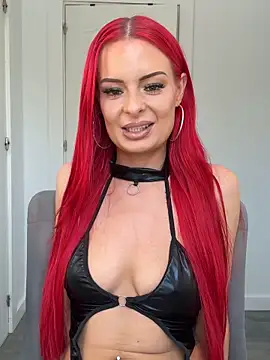 FariBanxOfficial online show from October 7, 2025, 12:35 pm