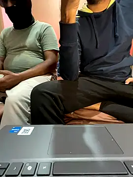 nightlife  12 online show from November 21, 2025, 1:21 pm