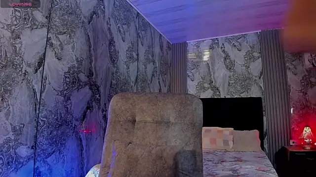 AshleyVega01 online show from November 24, 2025, 3:23 pm