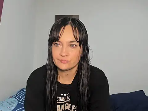 megan milf79 online show from October 24, 2025, 2:46 pm