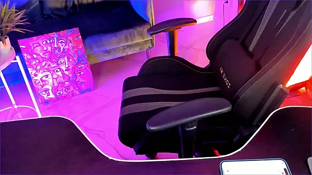 Snapshot of SarahAlluring chatting on December 14, 2025, 12:21 pm SarahAlluring online show from December 14, 2025, 12:21 pm