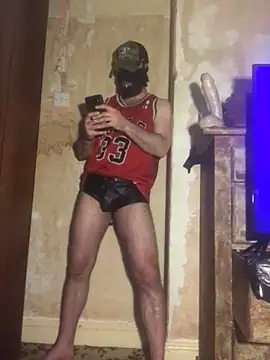 HairyCubBttmboy online show from March 18, 2025, 4:37 am