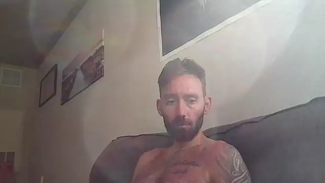 whowantsacreampie online show from May 14, 2026, 8:59 pm