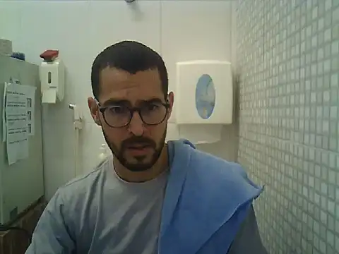 pdasgyn online show from September 24, 2025, 1:14 pm