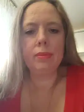 Irina3718 online show from October 16, 2025, 1:34 pm