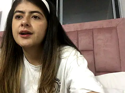 skyler1195 online show from November 24, 2025, 11:59 pm