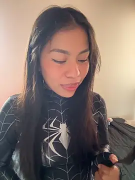 -Selene- online show from November 24, 2025, 9:25 pm