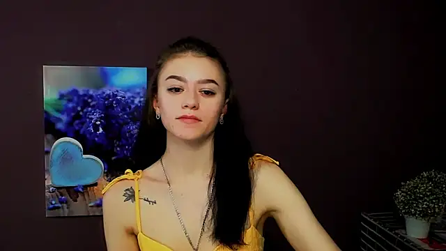 LanaTey online show from March 10, 2025, 11:53 am