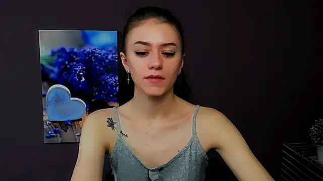 LanaTey online show from March 12, 2025, 12:57 pm