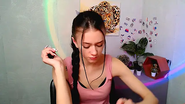 LanaTey online show from January 14, 2026, 12:11 pm