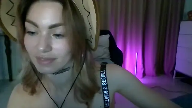 SweetDarling7 online show from March 15, 2025, 2:55 pm