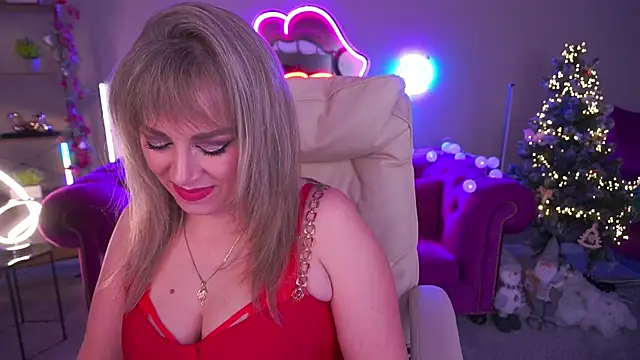 CandyLadyyy online show from December 19, 2025, 9:44 pm