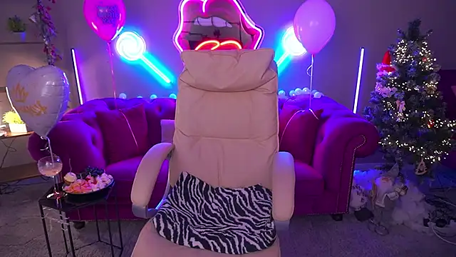 CandyLadyyy online show from January 10, 2026, 10:14 pm