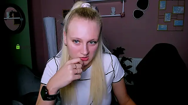 madam uliis online show from November 27, 2025, 2:19 pm
