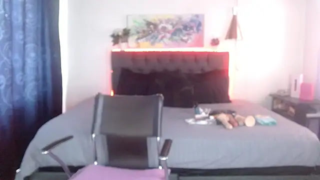 mia velvet1 online show from October 11, 2025, 6:28 pm