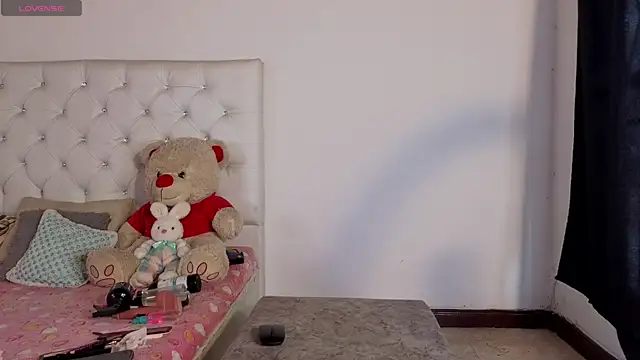 megan stathann online show from April 15, 2026, 7:58 pm