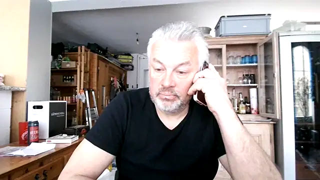 Snapshot of Berg_Boy chatting on March 16, 2025, 8:32 am Berg Boy online show from March 16, 2025, 8:32 am