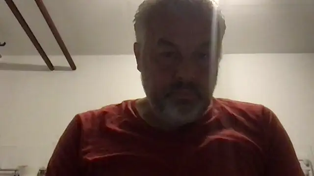 Snapshot of Berg_Boy chatting on September 20, 2025, 4:24 am Berg Boy online show from September 20, 2025, 4:24 am