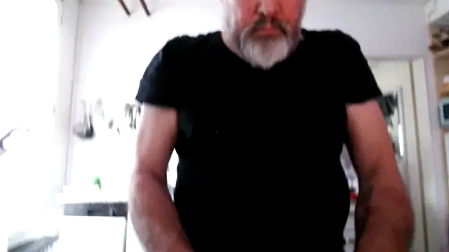 Snapshot of Berg_Boy chatting on February 22, 2026, 4:16 pm Berg Boy online show from February 22, 2026, 4:16 pm