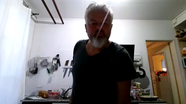 Snapshot of Berg_Boy chatting on March 21, 2026, 5:34 am Berg Boy online show from March 21, 2026, 5:34 am