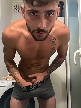 Hugo34bg online show from September 10, 2025, 5:46 pm