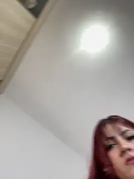 Ivelleee  online show from June 5, 2026, 11:54 pm