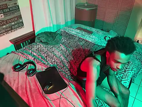 Snapshot of anthonyroth chatting on March 17, 2025, 1:24 am anthonyroth online show from March 17, 2025, 1:24 am