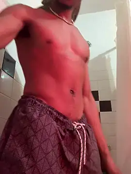 Snapshot of anthonyroth chatting on March 22, 2025, 12:06 am anthonyroth online show from March 22, 2025, 12:06 am