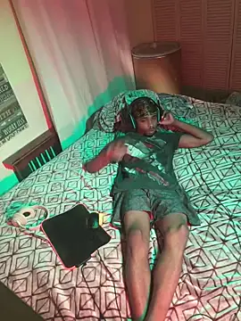 Snapshot of anthonyroth chatting on March 22, 2025, 3:09 am anthonyroth online show from March 22, 2025, 3:09 am