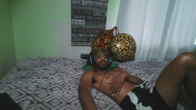 Snapshot of anthonyroth chatting on September 16, 2025, 1:34 pm anthonyroth online show from September 16, 2025, 1:34 pm