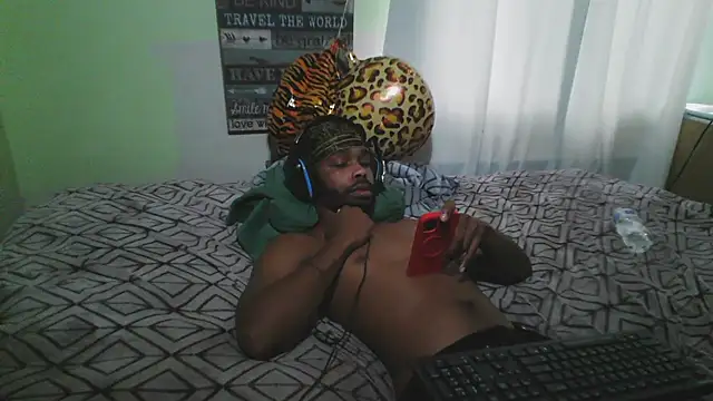 Snapshot of anthonyroth chatting on September 17, 2025, 4:30 pm anthonyroth online show from September 17, 2025, 4:30 pm