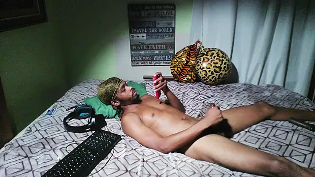 Snapshot of anthonyroth chatting on September 28, 2025, 5:46 am anthonyroth online show from September 28, 2025, 5:46 am