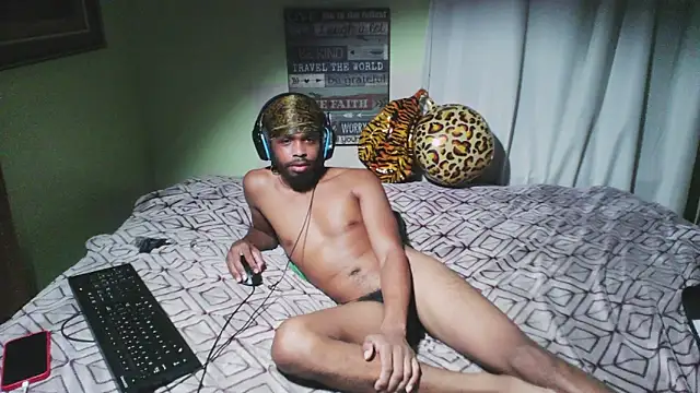 Snapshot of anthonyroth chatting on September 29, 2025, 1:33 am anthonyroth online show from September 29, 2025, 1:33 am