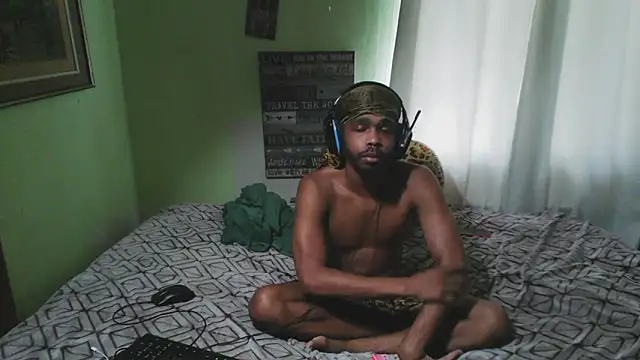 Snapshot of anthonyroth chatting on October 3, 2025, 7:33 pm anthonyroth online show from October 3, 2025, 7:33 pm