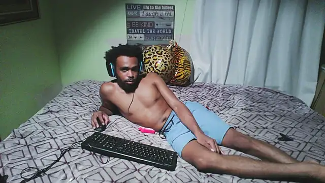 Snapshot of anthonyroth chatting on October 10, 2025, 1:26 am anthonyroth online show from October 10, 2025, 1:26 am