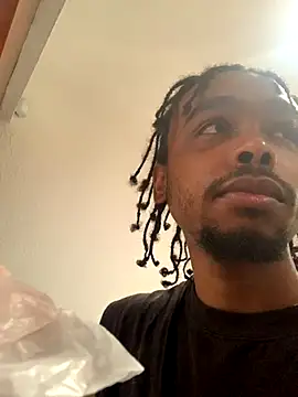 Snapshot of anthonyroth chatting on October 25, 2025, 11:21 pm anthonyroth online show from October 25, 2025, 11:21 pm