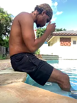 Snapshot of anthonyroth chatting on October 27, 2025, 7:29 pm anthonyroth online show from October 27, 2025, 7:29 pm