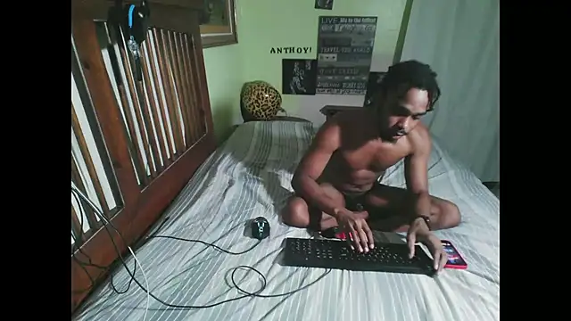 Snapshot of anthonyroth chatting on November 22, 2025, 4:44 am anthonyroth online show from November 22, 2025, 4:44 am