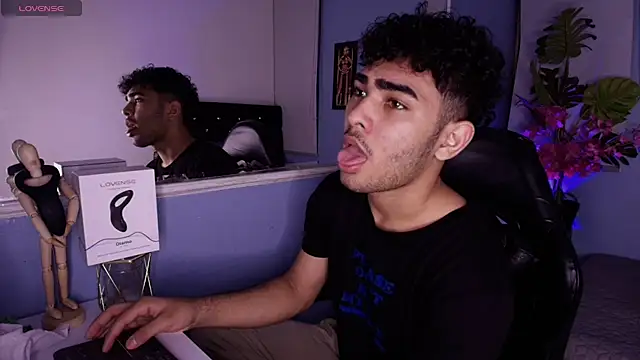 Snapshot of LucasCarterr_ chatting on September 20, 2025, 4:02 am LucasCarterr online show from September 20, 2025, 4:02 am