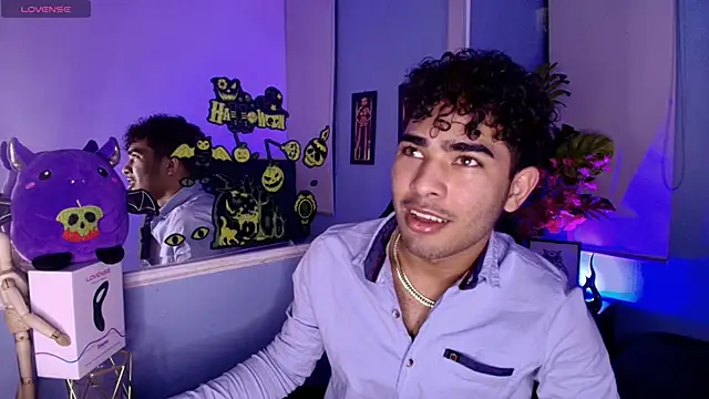 Snapshot of LucasCarterr_ chatting on October 3, 2025, 3:58 am LucasCarterr online show from October 3, 2025, 3:58 am