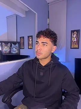 Snapshot of LucasCarterr_ chatting on October 30, 2025, 4:58 am LucasCarterr online show from October 30, 2025, 4:58 am