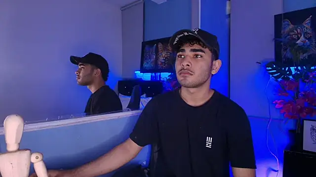 Snapshot of LucasCarterr_ chatting on November 12, 2025, 4:02 am LucasCarterr online show from November 12, 2025, 4:02 am