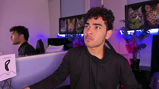 Snapshot of LucasCarterr_ chatting on November 27, 2025, 4:36 am LucasCarterr online show from November 27, 2025, 4:36 am