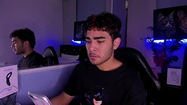 Snapshot of LucasCarterr_ chatting on November 30, 2025, 3:54 am LucasCarterr online show from November 30, 2025, 3:54 am